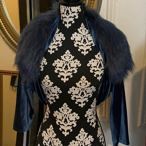 Tahari Sea BLUE - Picture 2 of 5